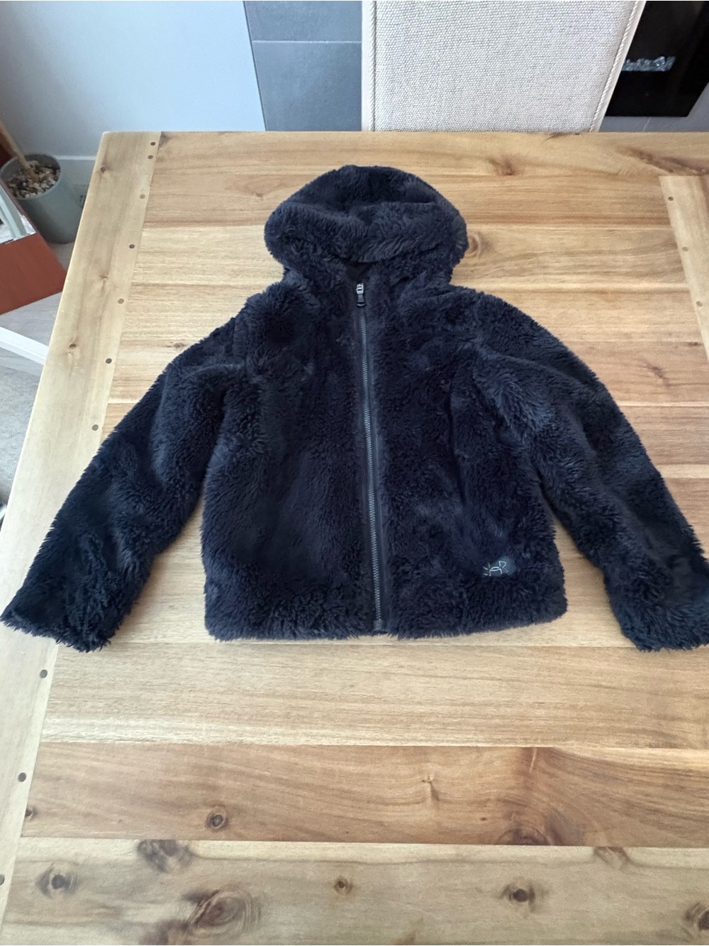 Kids Under Armour faux fur Hooded Jacket Size Small